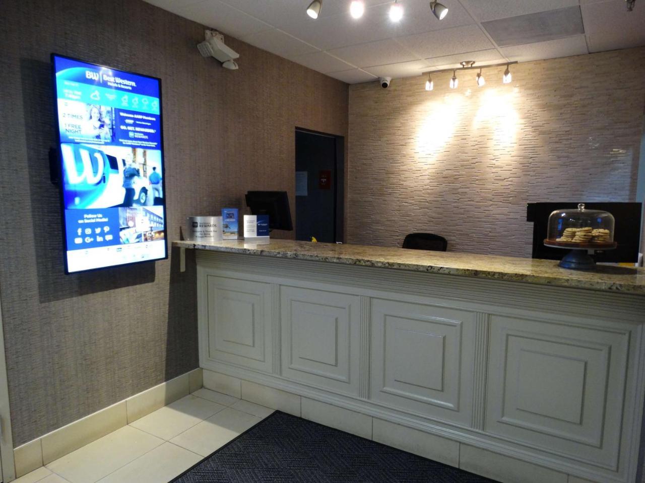 Best Western Overland Park Hotel Bagian luar foto